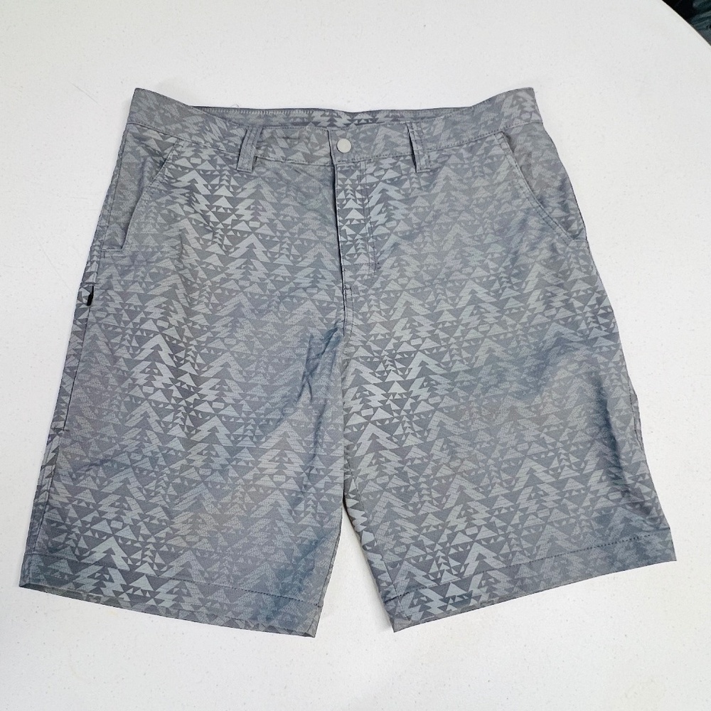 Alpine Design Men's Flat Front Casual Shorts Size 36 Gray Geometric Print